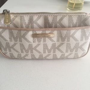 Mickael Kors Cosmetic bag